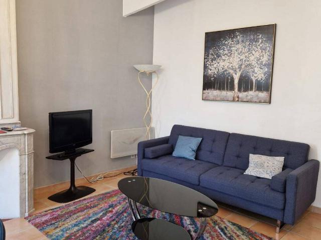MAGNIFIQUE T3 MEUBLE NARBONNE CENTRE VILLE