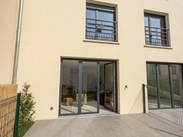MAGNIFIQUE TRIPLEX DE 120M2 AVEC JARDIN