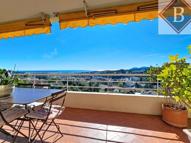 MAGNIFIQUE VUE PANORAMIQUE, APPARTEMENT TRAVERSANT 4 PIÈCES DE
