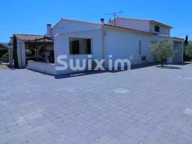 Magnifique villa avec piscine. 333m² Aix En Provence