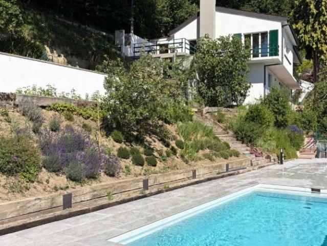 Magnifique villa avec piscine à Epalinges