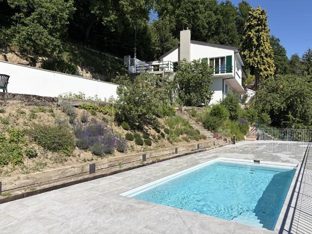 Magnifique villa avec piscine à Épalinges
