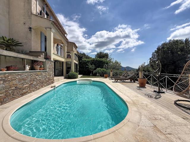 Magnifique Villa avec Piscine Entre Tourrette Levens et As. 150m² Tourrette Levens