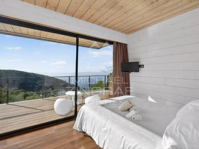 Magnifique Villa Contemporaine à louer vue mer imprenable proche Monaco