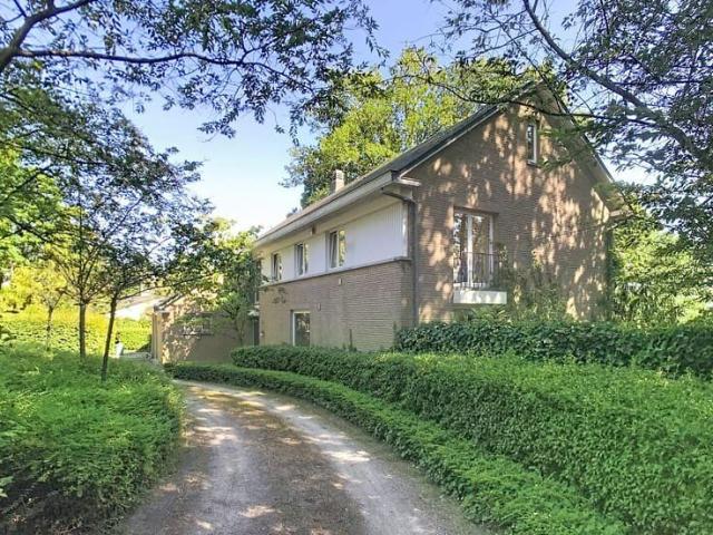 Magnifique villa dans quartier recherché