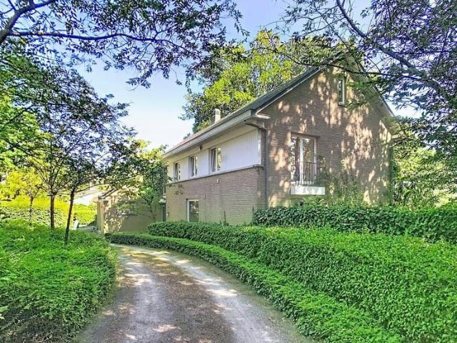 Magnifique villa dans quartier recherché