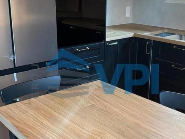 Magnifique villa familiale rénovée avec piscine à Sezenove Bernex