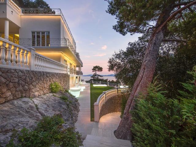 Magnifique villa grand luxe première ligne 588m² Cap d'Ail