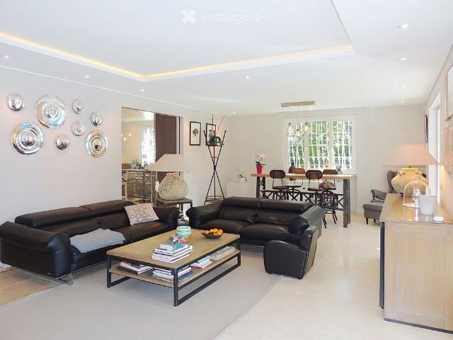 Magnifique villa individuelle avec piscine à Thônex Villette