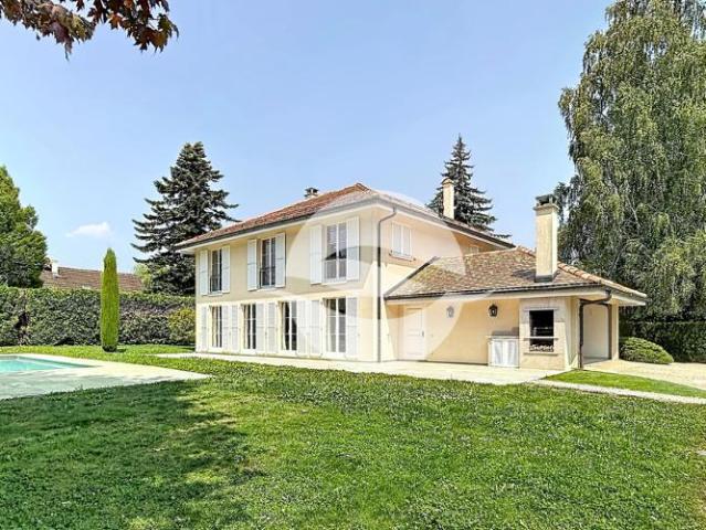 Magnifique villa individuelle avec 4 chambres et piscine