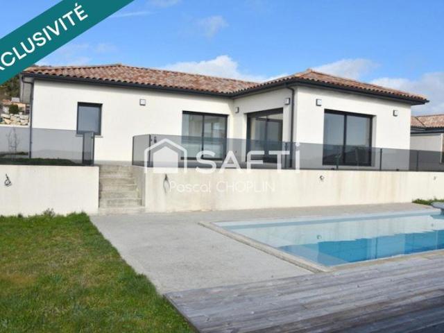 Magnifique villa lumineuse de plain pied avec piscine