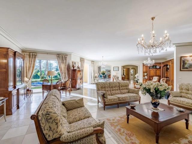 Villa provençale Domaine fermé Mougins 500m² Mougins