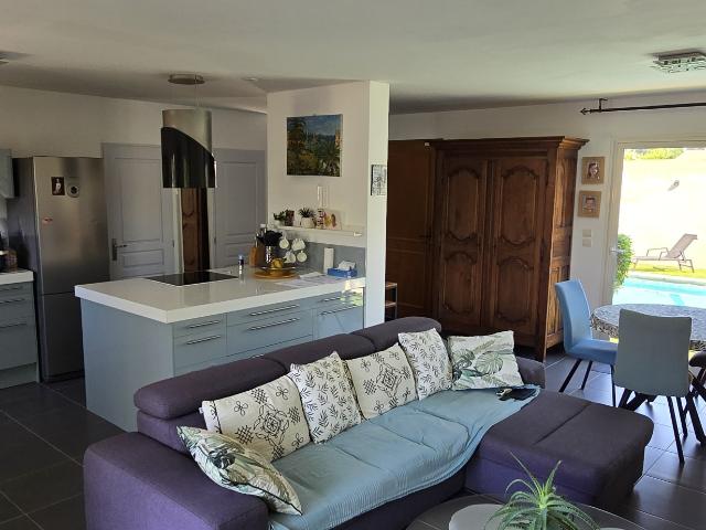 MAGNIFIQUE VILLA RECENTE TYPE 4 SH 97 M2 PISCINE 10 X 5 M TERRAIN 343 M2