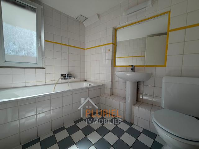 Magnifique 1 pièce 26.5m² en hyper centre de Strasbourg Chambre meublée 11m² pour étudiant à NEUDORF Magnifique Duplex meublé de 2 pièces quartier de l’Orangerie Joli 3 pièces 64m² à GRIESHEIM SUR SOUFFEL Joli 2 pièces 57.7m² meublé à la Robertsau Joli 2