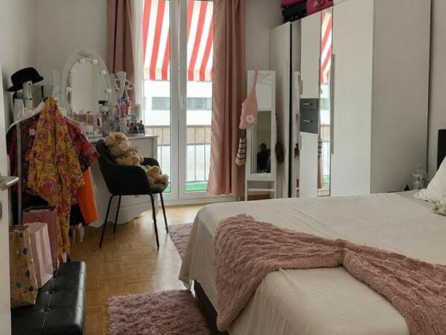 Magnifique 2.5pcs à louer au 4ème étage avec ascenseur !