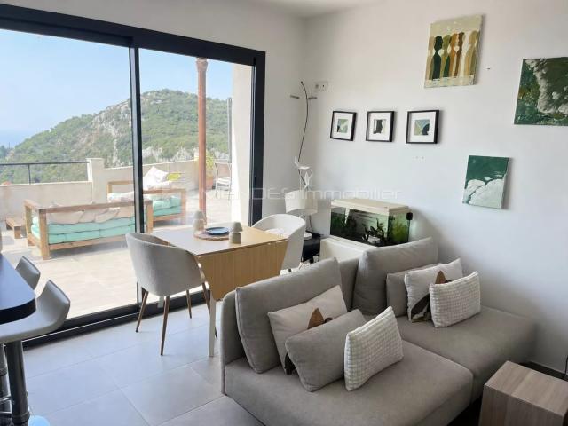 MAGNIFIQUE 2 PIECES MEUBLE DANS UNE VILLA VUE PANORAMIQUE MER