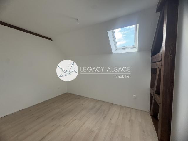 Magnifique 4 pièces entièrement rénovée de 81m² avec terrasse, première occupation, disponible au 15 juillet!
