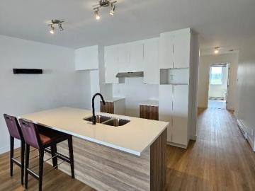Magnifique 5 1/2 neuf à Drummondville – calme, confort et qualité de vie – Air Climatisé, neuf, propre, Juillet!