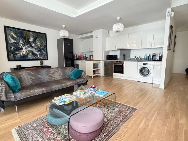 Magnifique 5 pièces 118.6m² au PLAZA Magnifique 5 pièces meublé 103m² à la Krutenau Joli 2 pièces 41.2m² à Neudorf Joli 3 pièces 58m² rénové au Contades à STRASBOURG Exceptionnel 3 pièces 92m² au PLAZA Magnifique 2 pièces 43.7m² au Contades Joli 1 pièce 2