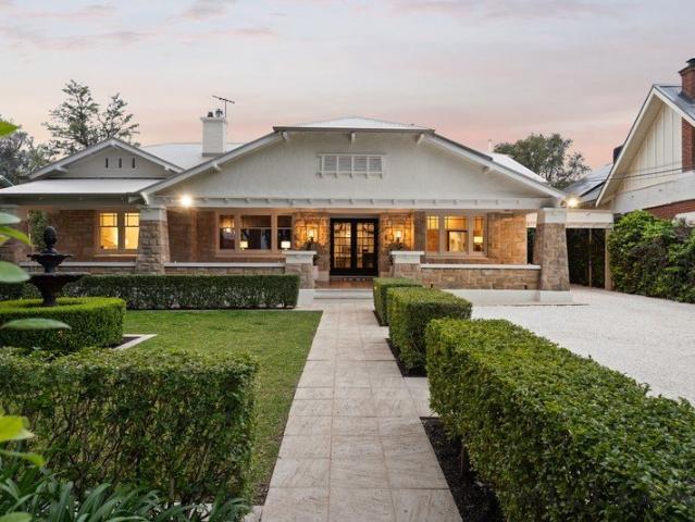 MAGNOLIA HOUSE C.1925 AWARD WINNING GENTLEMAN'S RESIDENCE BY CRAIG LINKE