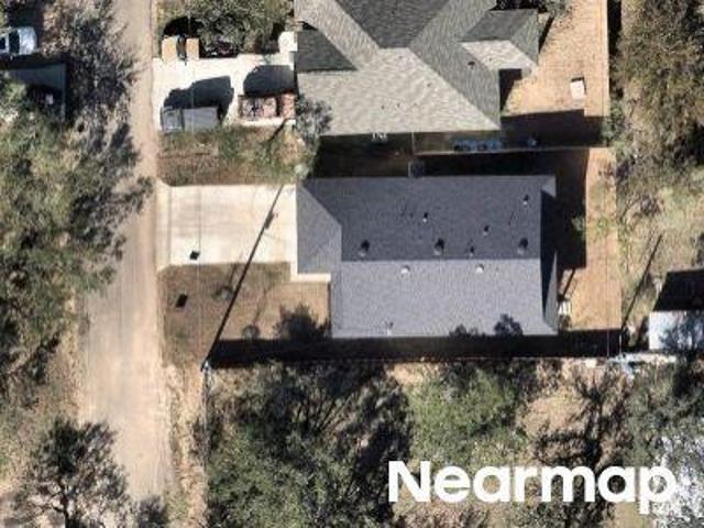Magnolia Ln