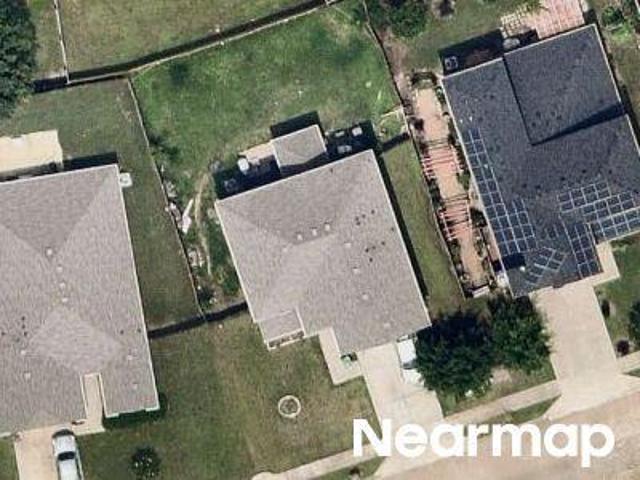 Magnolia Ln