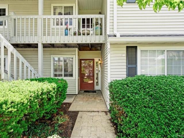 Magnolia Ln, Warwick, Condo For Sale