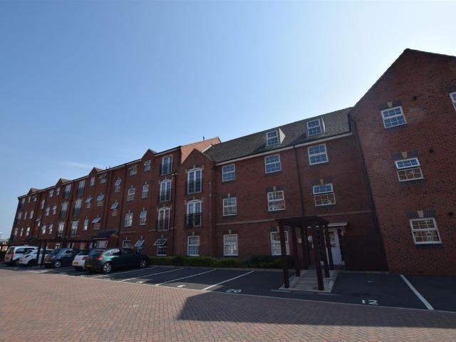 Magnus Court, Derby, Derbyshire DE21, 2 bed flat to rent, £875 pcm | PrimeLocation