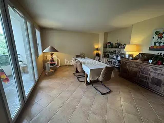 Magny le Hongre 77700 Achat / Vente appartement 3 pièces t3 au dernier étage terrasse