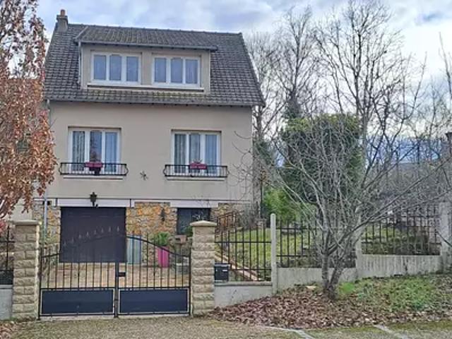 Magny les Hameaux 78114 Achat / Vente maison 7 pièces t7 au dernier étage parking