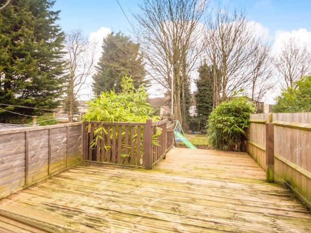 Magpie Hall Road, Chatham 3 bed terraced house to rent £1,300 pcm £300 pw