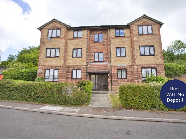 Magpie Lodge, Mayfield Avenue, Dover, Kent CT16, 1 bed flat to rent, £800 pcm | PrimeLocation