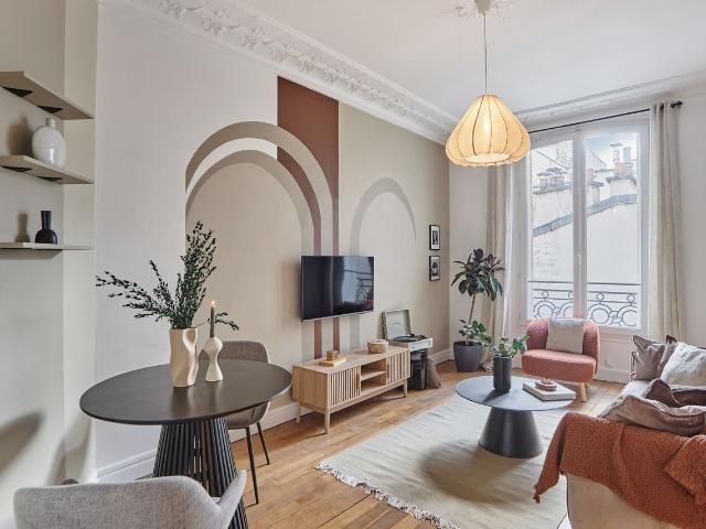 Magritte 1 bedroom in Invalides, Paris Amsterdam Apartments for Rent