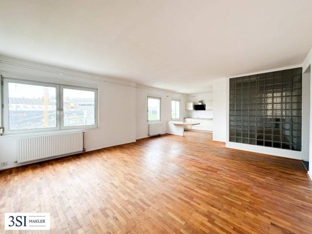 MAHÜ127: Residieren wie ein König Lichtdurchflutete Dachgeschoßwohnung in Top Lage des 6. Bezirks