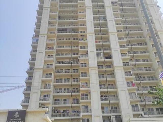 Mahagun Mantra I,Vaidpura 3 BHK Apartment For Sale Greater Noida