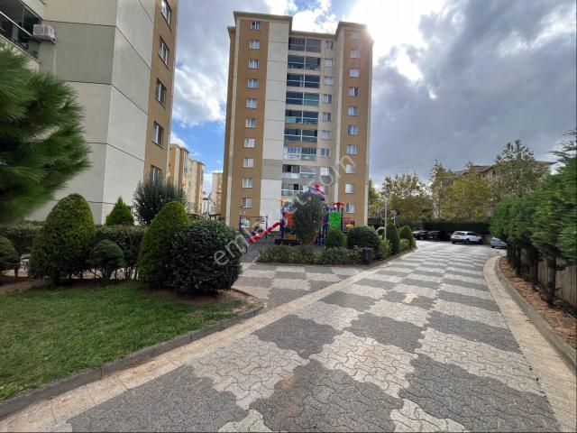 Mahal Sancaktepe 2+1 Büyük Tip Satılık
