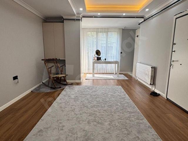 MAHİR EMAK' TAN ULTRA LÜX BALKONLU 1+1 SIFIR ARAKAT DAİRE