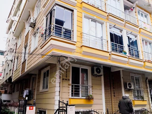 Mahir Emlak' Tan Metrobüse 1 Dk Mesafede 1+1 Ters Dublex Kiralık