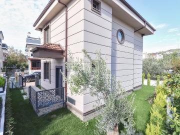 Mahmut İşler'den Denize 150 Metre Tam Müstakil 3+1 Lüks Vill