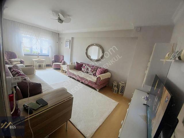 Mahmutbey Hacibostanda Merkezi Konumda 85 M² 2+1 Satılık Daire