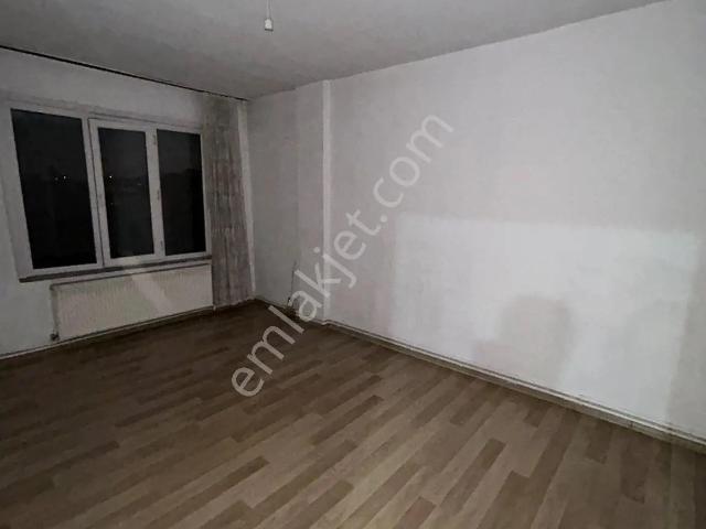 Mahmutbey'de 2+1 Merkezi Konumlu Kiralık Daire
