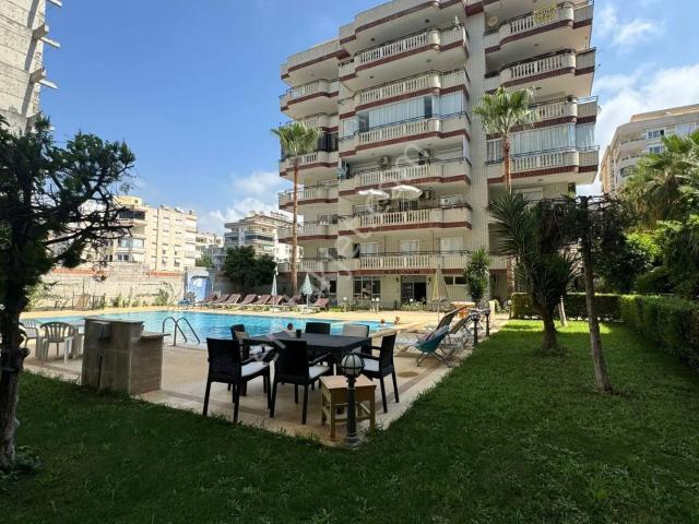 Mahmutlar 4+1 Havuz Manzaralı Eşyalı Satılık Dubleks