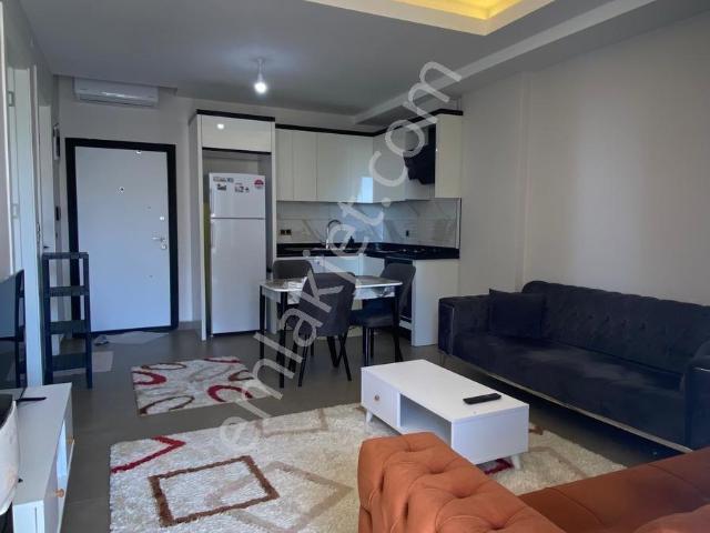 Mahmutlar Barbaros Caddesi’nde Yenisey Sitesi’nde 1+1 Eşyalı Kiralık Daire