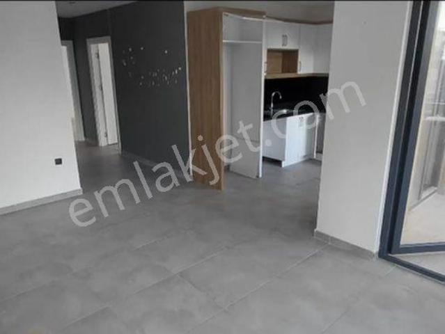 Kiralık Daire / Mahmutlar Denize 300 Metre | 1+1 | Aktiviteli Site İçerisinde