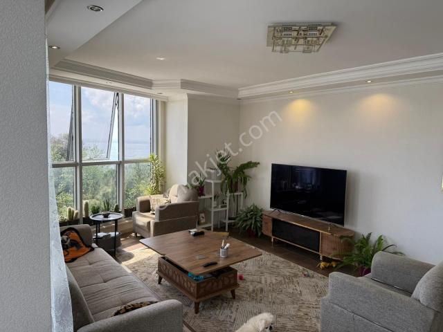 Mahmutlar Mahallesinde Full Deniz Manzaralı 2+1 Eşyalı Kiralık Daire Alanya Antalya