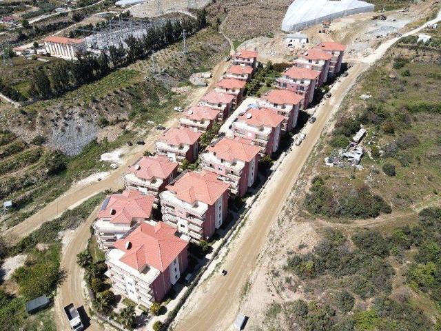 Mahmutlar'da Doğa İle İçiçe 2+1 Satılık Daire Site İçerisinde