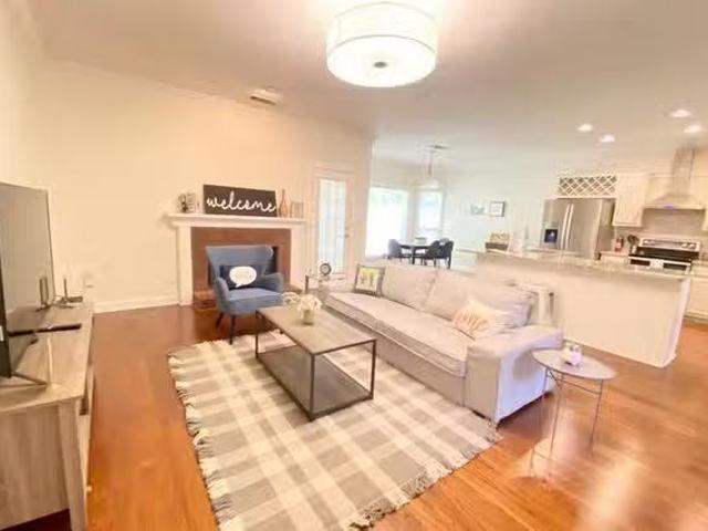 Mahogany Glen Place