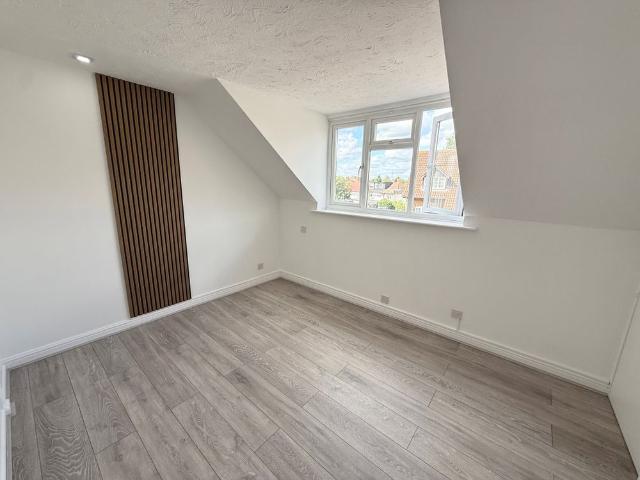 Mahon Close, Enfield