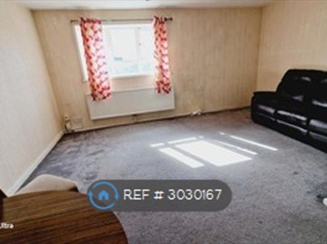 Maitland Close, Hounslow TW4, 2 bed maisonette to rent, £1,830 pcm | PrimeLocation