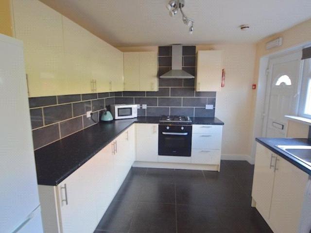 Maitland Park Road, Belsize Park, London NW3, 4 bed property to rent, £3,650 pcm | PrimeLocation
